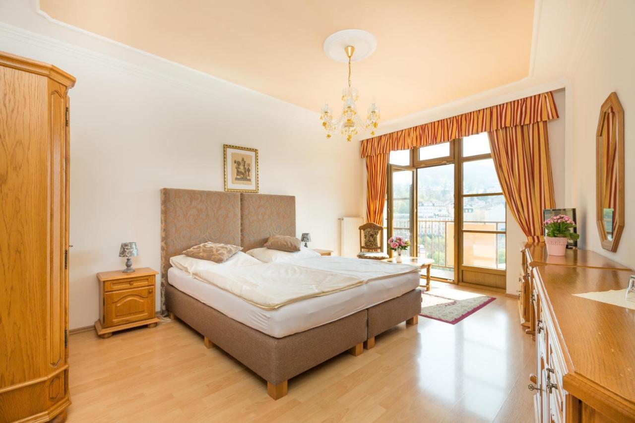 Ld Morava Hotel Karlovy Vary Bagian luar foto