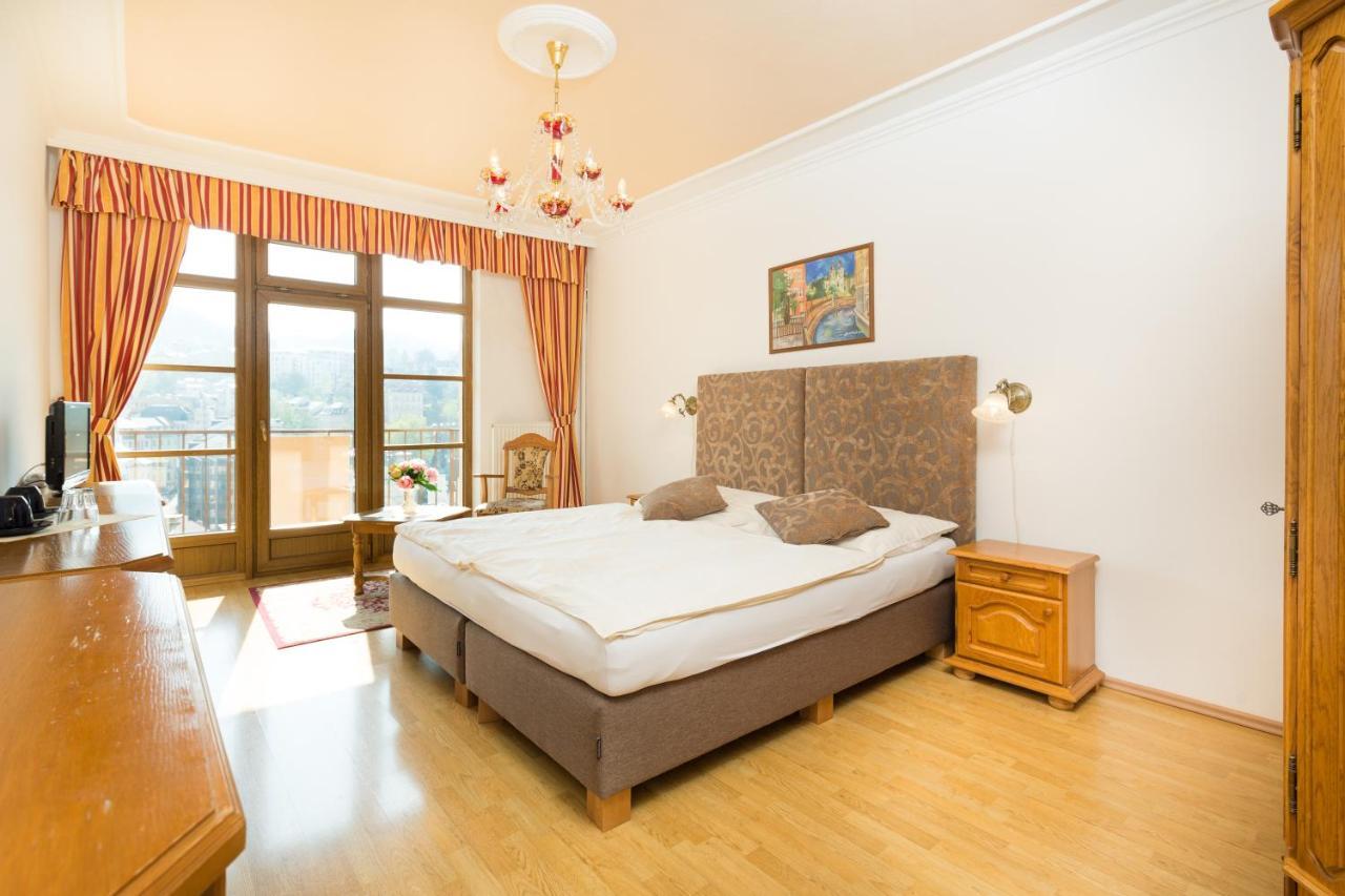 Ld Morava Hotel Karlovy Vary Bagian luar foto