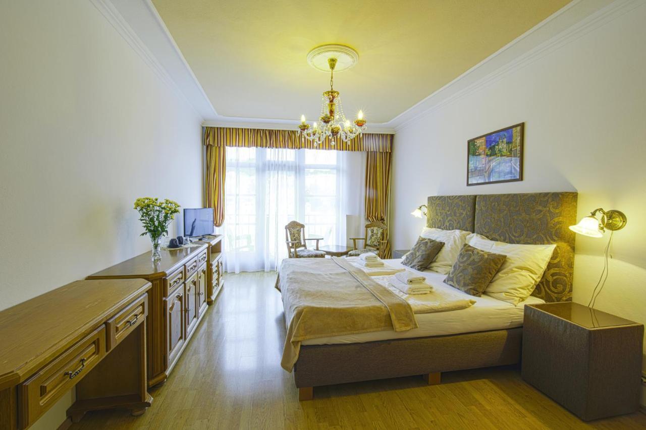 Ld Morava Hotel Karlovy Vary Bagian luar foto