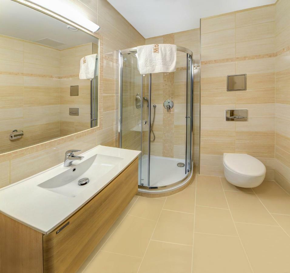 Ld Morava Hotel Karlovy Vary Bagian luar foto