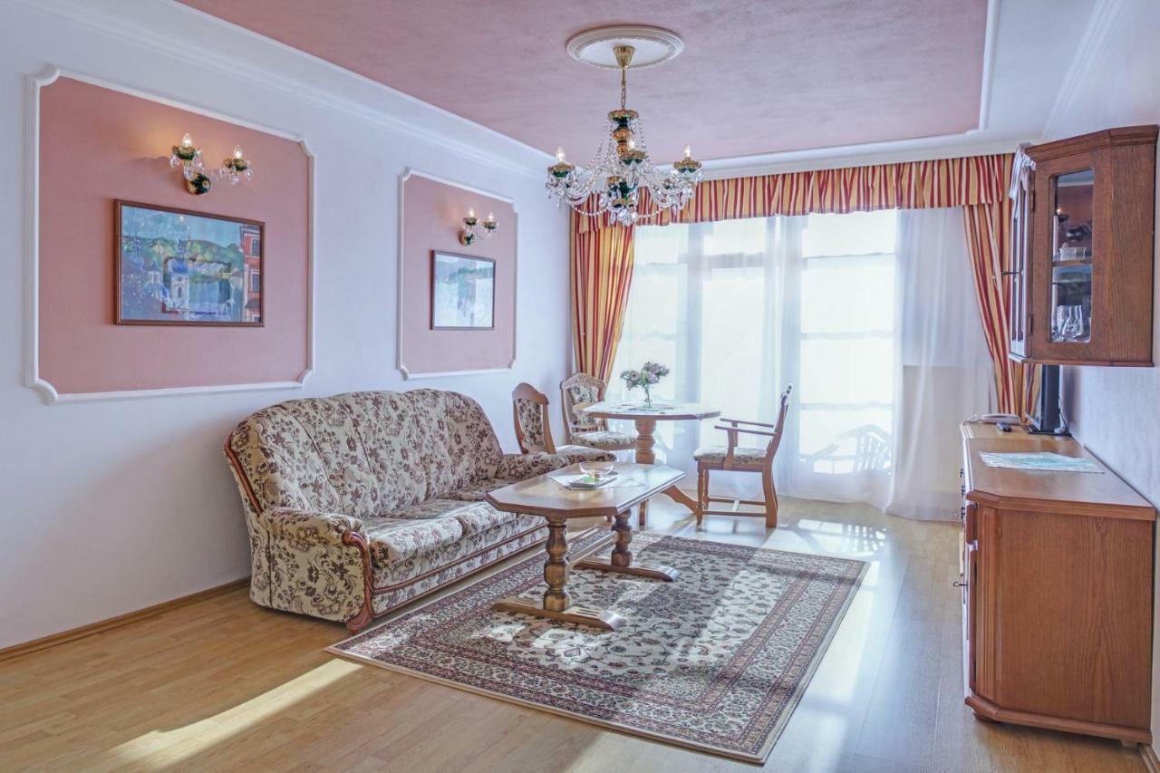 Ld Morava Hotel Karlovy Vary Bagian luar foto